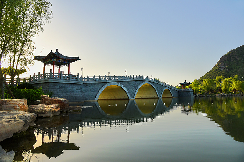 濟(jì)南華山洼濕地公園崇正橋、煙雨橋